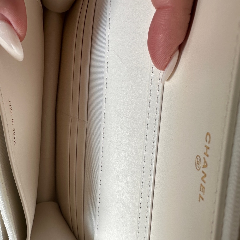 FULL SET - CHANEL 2WAY WOC Pearly White Grained Calfskin & Gold HW (24S) - Picture 12 of 13